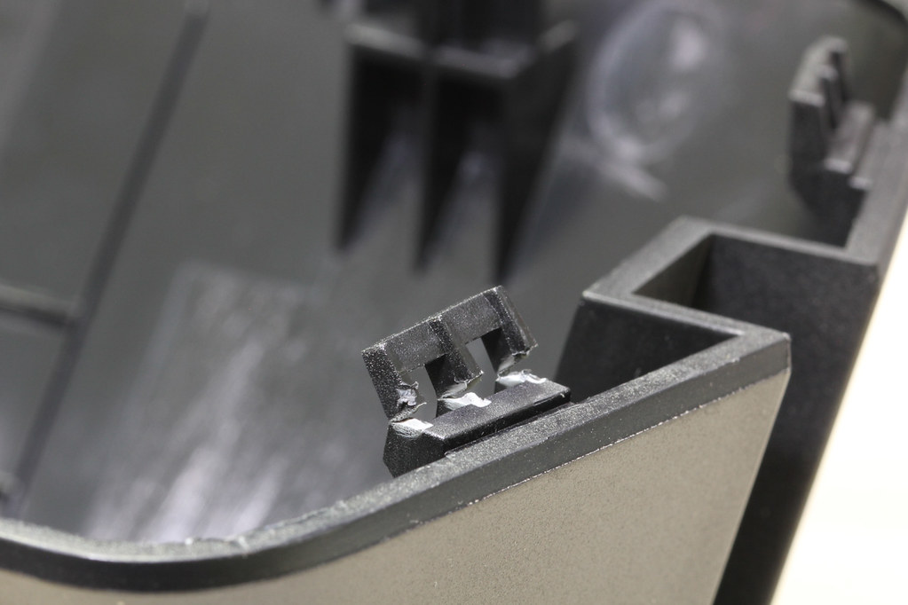 clip on top cover, broken after disassembly